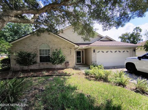 4398 Carriage Crossing Dr, Jacksonville, FL, 32258-1301 | Card Image