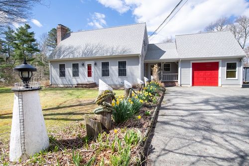 10 Bowman Rd, Mattapoisett, MA, 02739-2505 | Card Image