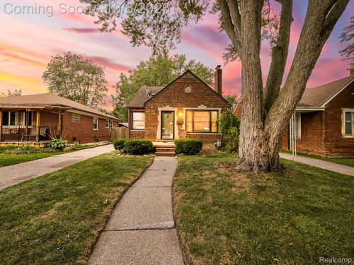 19676 Woodmont St, Harper Woods, MI, 48225-1833 | Card Image