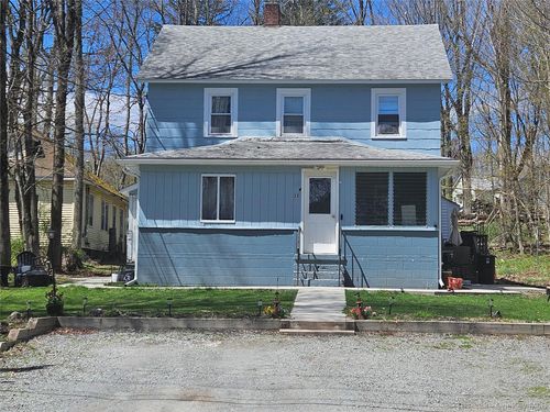 22 Hillside Ave, Monticello, NY, 12701-1604 | Card Image