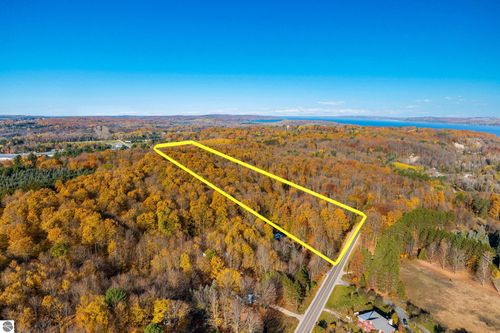 1452 Case Rd, Benzonia, MI, 49616-9755 | Card Image