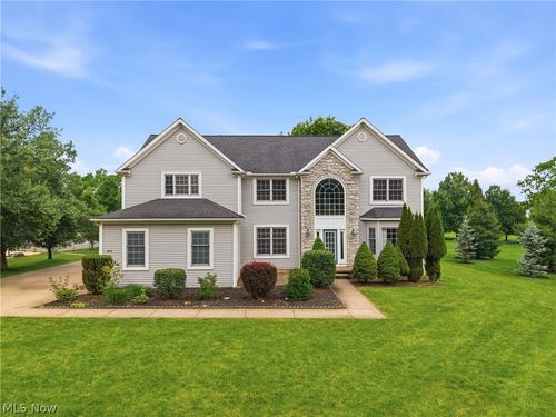 11678 Dunham Rd, Sagamore Hills, OH, 44067-1068 | Card Image
