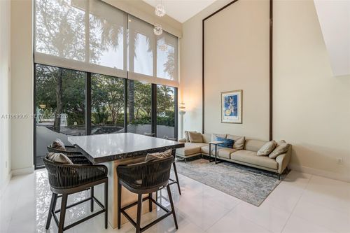 apt-112-6000 Collins Ave, Miami Beach, FL, 33140-2369 | Card Image