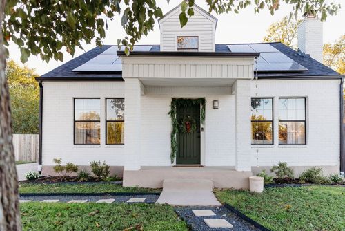 1802 Magnolia Dr, Round Rock, TX, 78664-7521 | Card Image