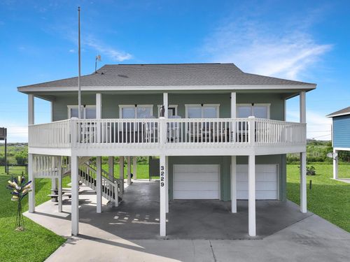 3229 Castle Dr, Crystal Beach, TX, 77650-3401 | Card Image