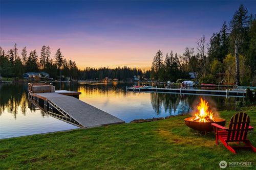 2831 xx 226th Ave Se, Sammamish, WA, 98075 | Card Image