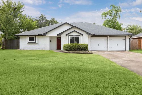 10522 Barwood Dr, Houston, TX, 77043-2813 | Card Image