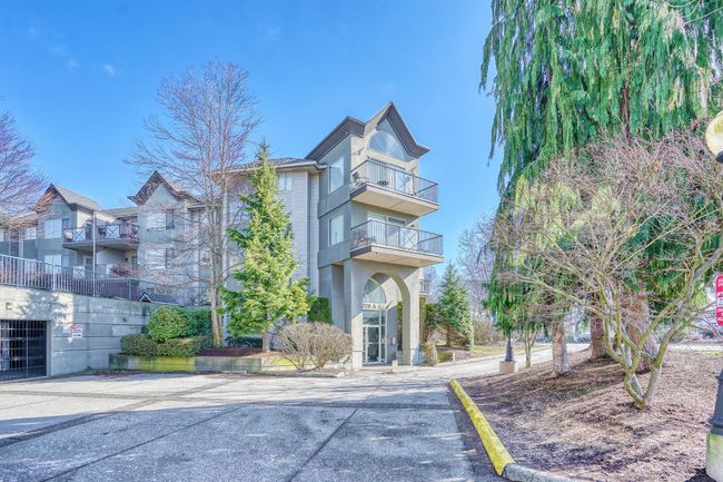 4 - 32725 George Ferguson Way, Condo with 2 bedrooms, 2 bathrooms and 1 parking in Abbotsford BC | Image 3