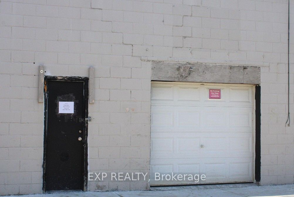 Commercial Lease in Toronto C11