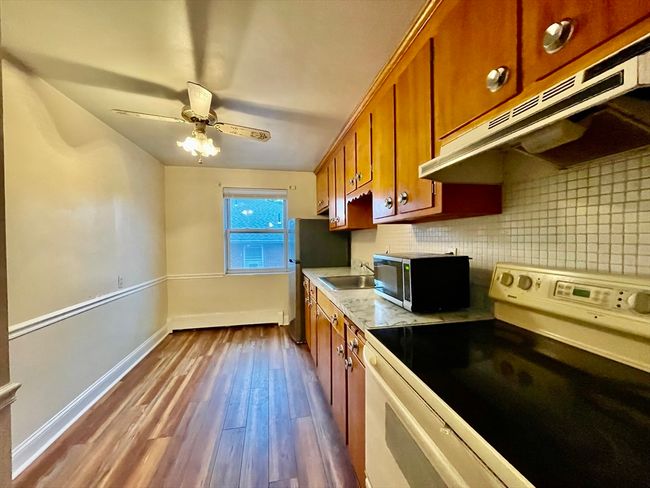 APT-9 - 39 Montvale Ave, Condo with 1 bedrooms, 1 bathrooms and 1 parking in Woburn MA | Image 10