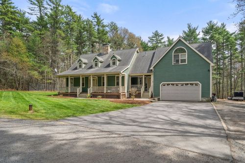 77 Thomas St, Middleboro, MA, 02346-2913 | Card Image
