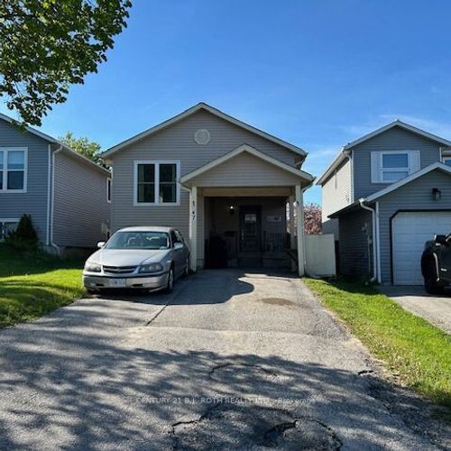 47 D'Ambrosio Dr, Barrie, ON, L4N6V6 | Card Image