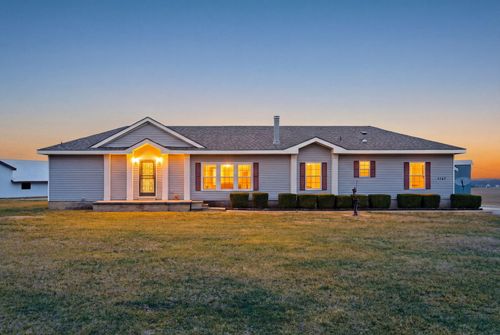 7157 E Farm Road 84, Strafford, MO, 65757-9216 | Card Image