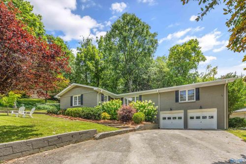1600 Mountainbrook Dr Se, Huntsville, AL, 35801-2140 | Card Image