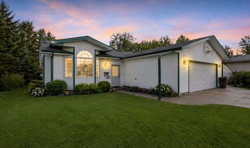 25-41124 Range Road 282, Rural Lacombe County, AB, T4L2N3 | Card Image