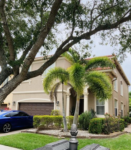 532 Gazetta Way, West Palm Beach, FL, 33413-1054 | Card Image