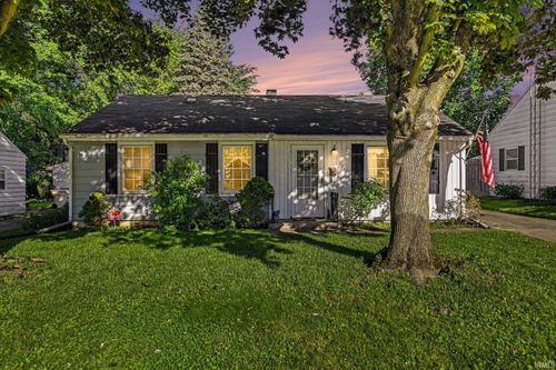 3701 Fellows Street, South Bend, IN, 46614-1976 | Card Image