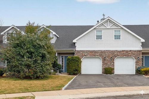14 Miro Pl, Port Washington, NY, 11050-2444 | Card Image
