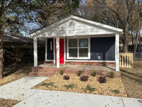 1009 W Smith St, Benton, AR, 72015-4174 | Card Image