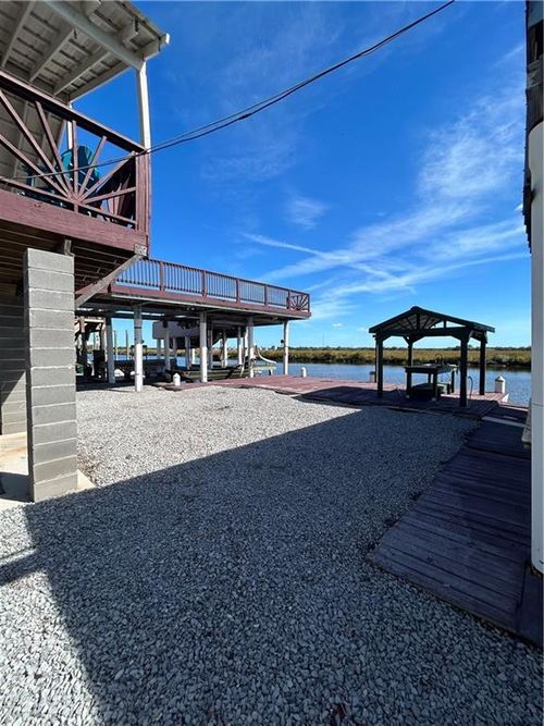 515 Martin Ln, Port Sulphur, LA, 70083-2025 | Card Image