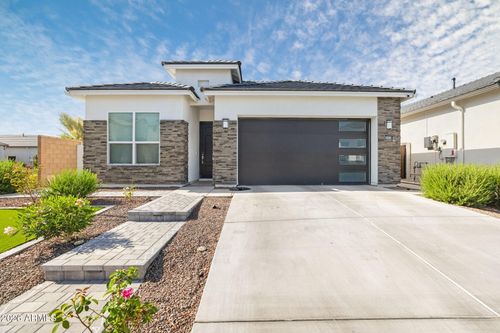 10305 W Deanna Dr, Peoria, AZ, 85382-5515 | Card Image