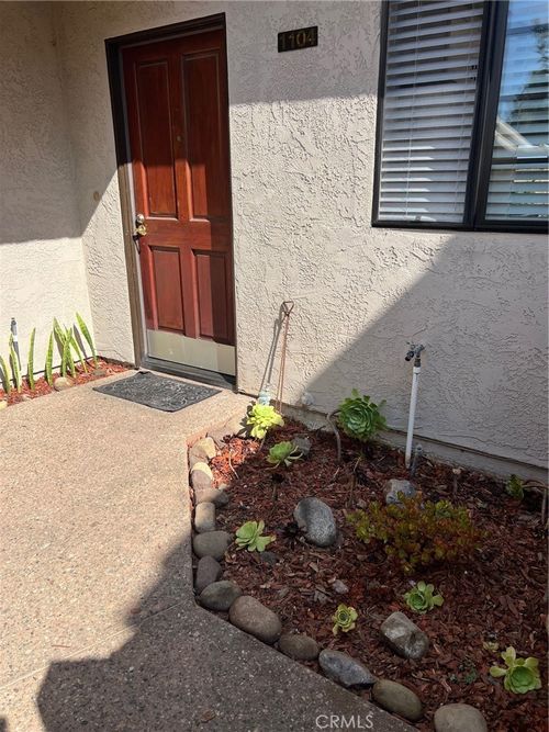 1104 Via Montoya, Camarillo, CA, 93010-4841 | Card Image