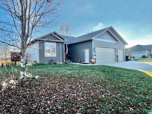 1508 Jack Nicklaus Drive, Elk Point, SD, 57025 | Card Image