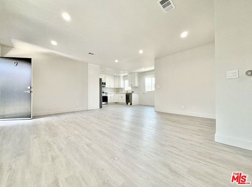 3-1118 S Holt Ave, Los Angeles, CA, 90048 | Card Image