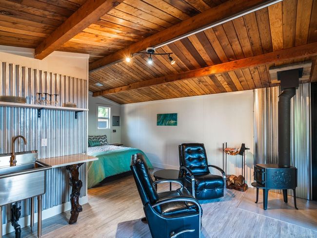1380 Reef Rd, House other with 2 bedrooms, 4 bathrooms and 6 parking in Nanoose Bay BC | Image 38