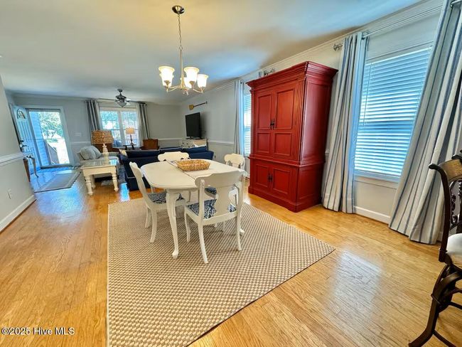 111 Ne 39 Th St, House other with 3 bedrooms, 2 bathrooms and 2 parking in Oak Island NC | Image 14