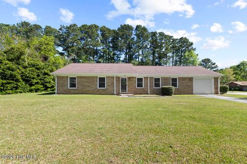 700 Shadowridge Rd, Jacksonville, NC, 28546-7900 | Card Image