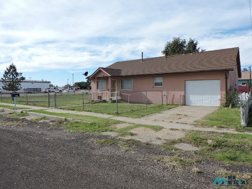 214 S 2nd St, Clayton, NM, 88415-3002 | Card Image