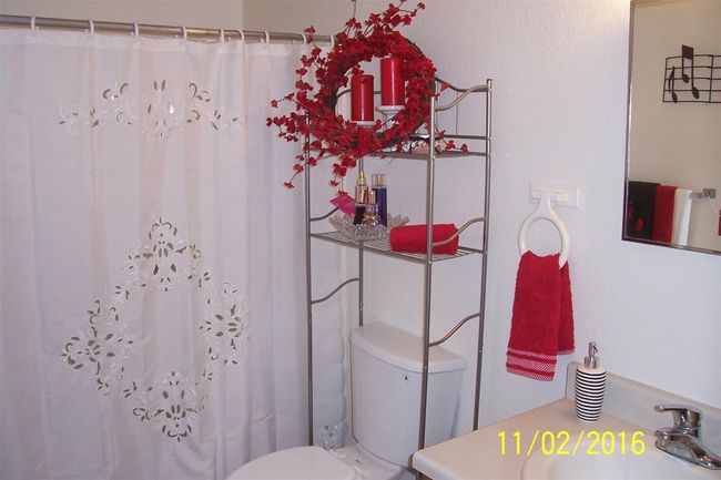 303 E Avenue E, Condo with 1 bedrooms, 1 bathrooms and null parking in Hooks TX | Image 16