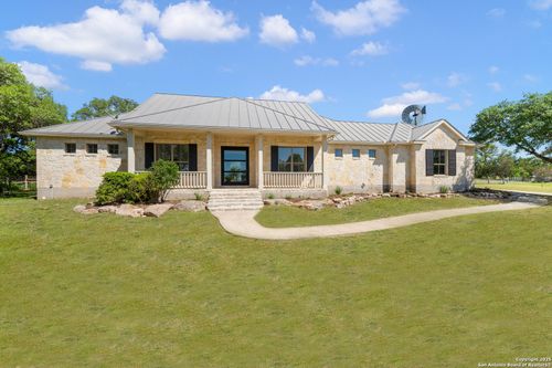 202 Park Rdg, Boerne, TX, 78006-5793 | Card Image