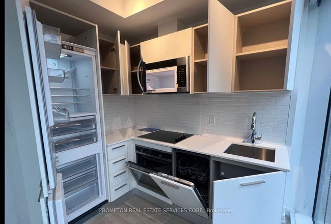 2908 - 3 Gloucester St, Condo with 1 bedrooms, 1 bathrooms and null parking in Toronto ON | Image 4