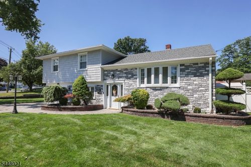 118 Liberty St, Clark, NJ, 07066-1835 | Card Image
