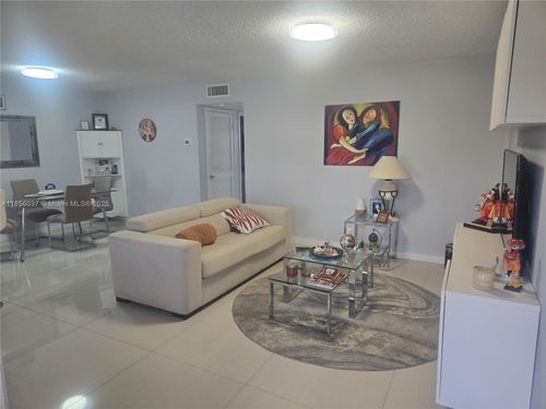 u403-5300 Washington St, Hollywood, FL, 33021-7740 | Card Image