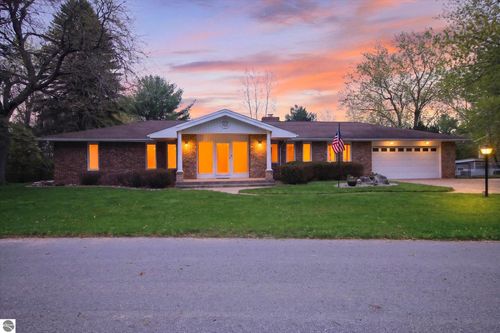 410 Orchard Ct, Saint Louis, MI, 48880-9756 | Card Image
