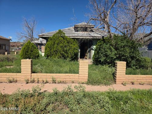 220 W Erie St, Holbrook, AZ, 86025-2538 | Card Image
