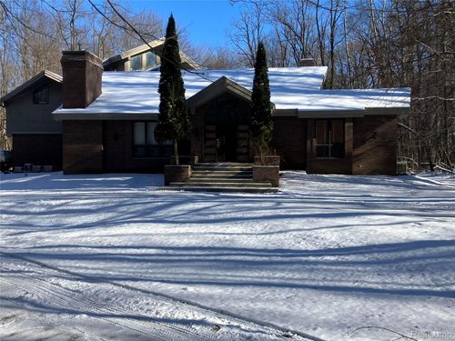 160 W Sherwood Rd, Okemos, MI, 48864-1235 | Card Image