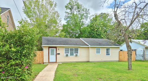 1775 Vaughn St, Biloxi, MS, 39531-3321 | Card Image