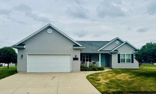 2526 Hickory Cir, Fort Dodge, IA, 50501-8806 | Card Image