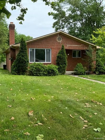 21308 Seminole Street, Home with 3 bedrooms, 2 bathrooms and null parking in Southfield MI | Image 3