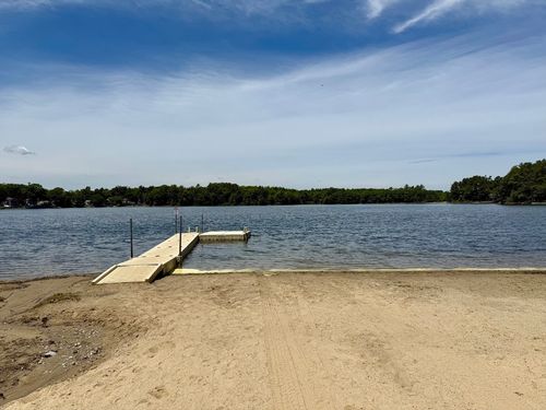 17 Woodbine Ave, Pembroke, MA, 02359-3413 | Card Image