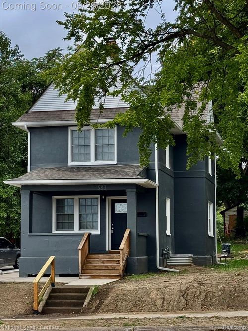 583 N Perry St, Pontiac, MI, 48342-1558 | Card Image