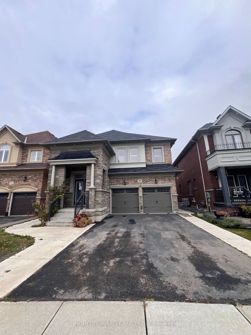 8 Arda Cres, Brampton, ON, L6P4G2 | Card Image