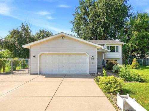 1526 Sherren Ave E, Maplewood, MN, 55109-2630 | Card Image