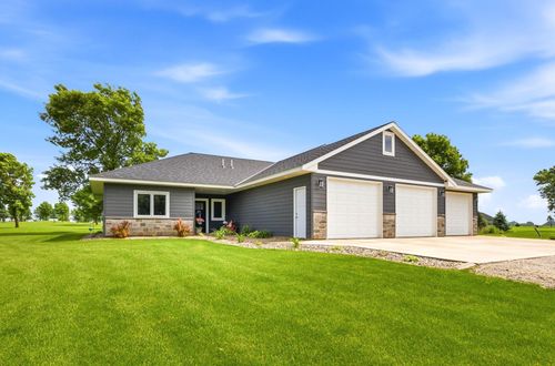55536 County Road 38, Buffalo Lake, MN, 55314-2074 | Card Image