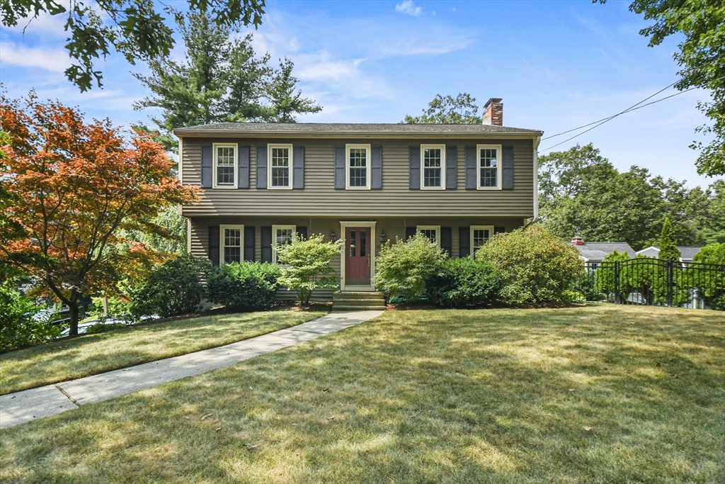 Davis St, Northborough, MA 01532