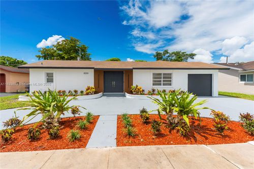 8550 Nw 45th Ct, Lauderhill, FL, 33351-5460 | Card Image
